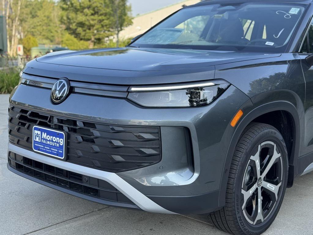 new 2025 Volkswagen Tiguan car, priced at $37,591