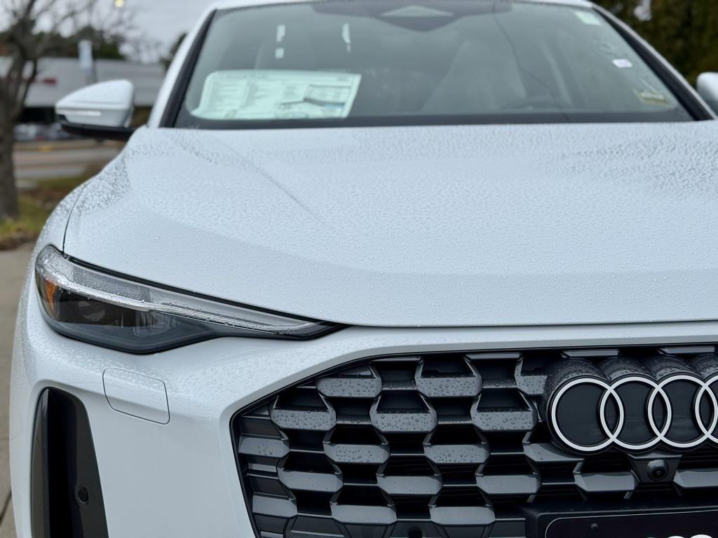 new 2025 Audi Q5 car, priced at $64,890