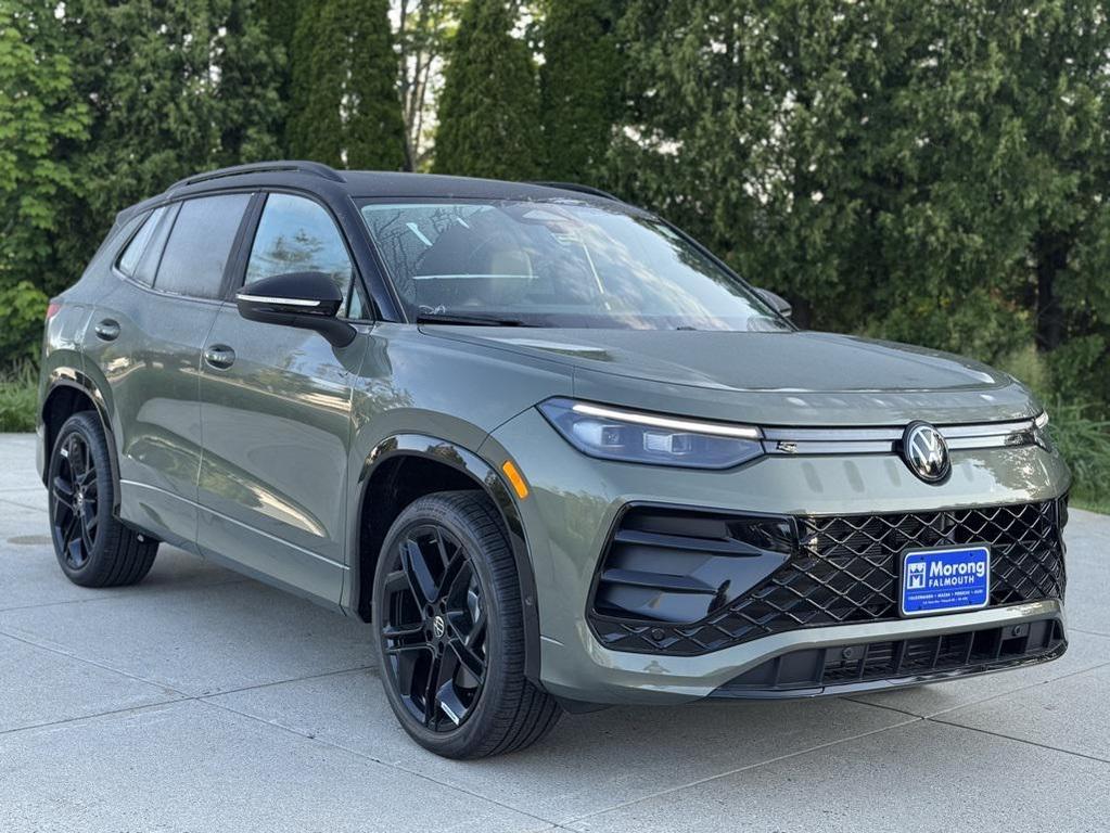 new 2025 Volkswagen Tiguan car, priced at $40,104