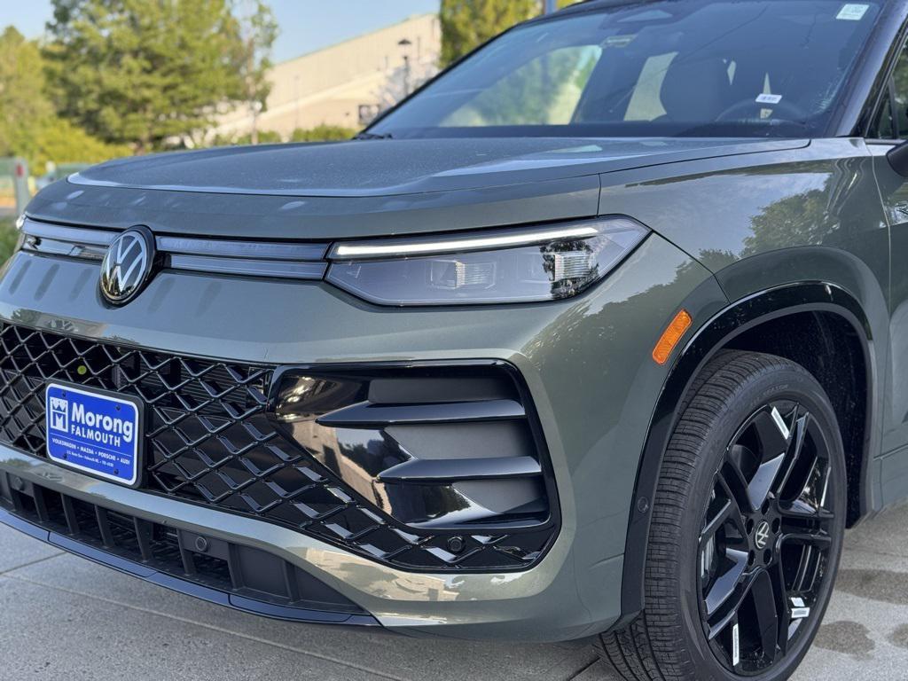 new 2025 Volkswagen Tiguan car, priced at $40,104