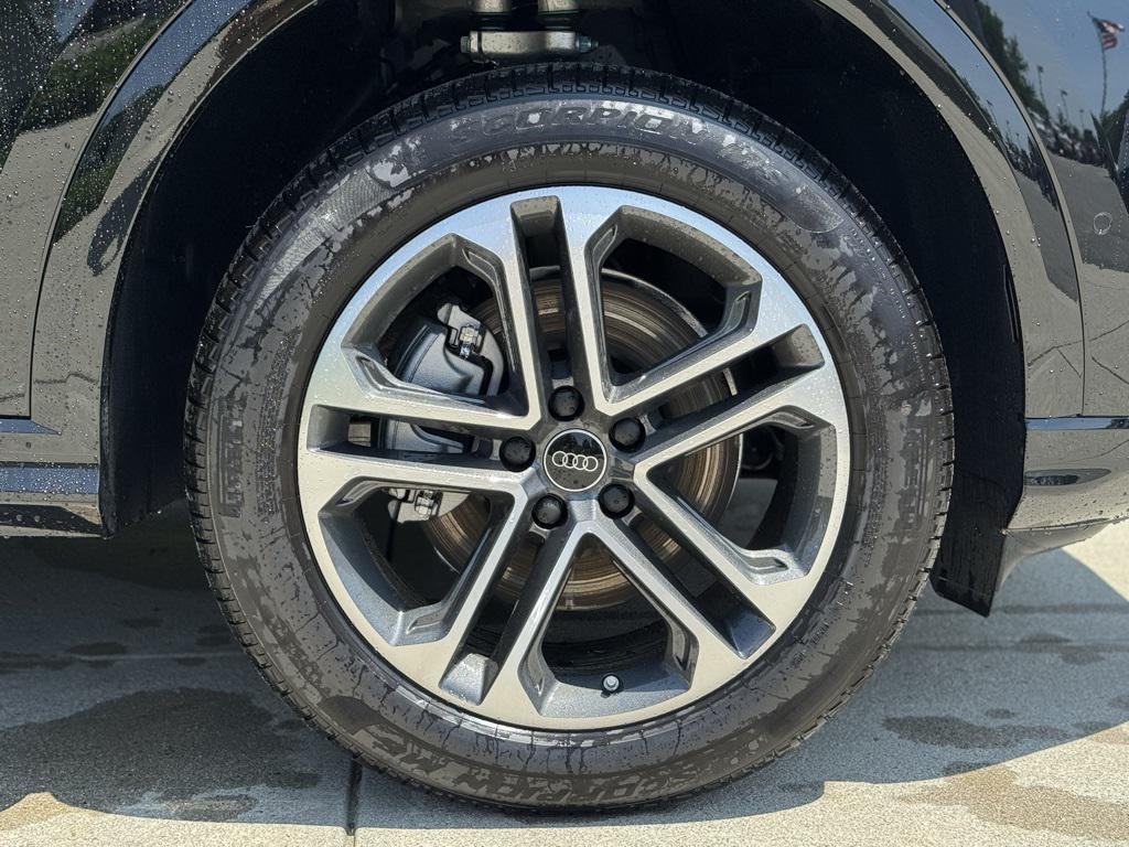 new 2025 Audi Q5 car, priced at $58,885