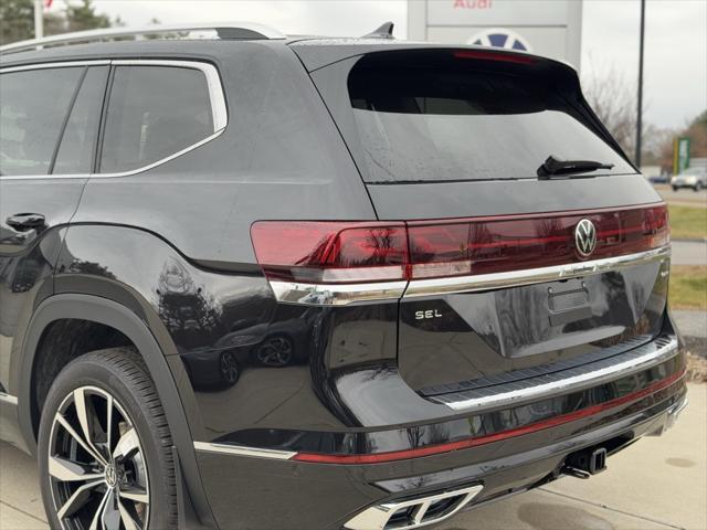 new 2024 Volkswagen Atlas car, priced at $56,111