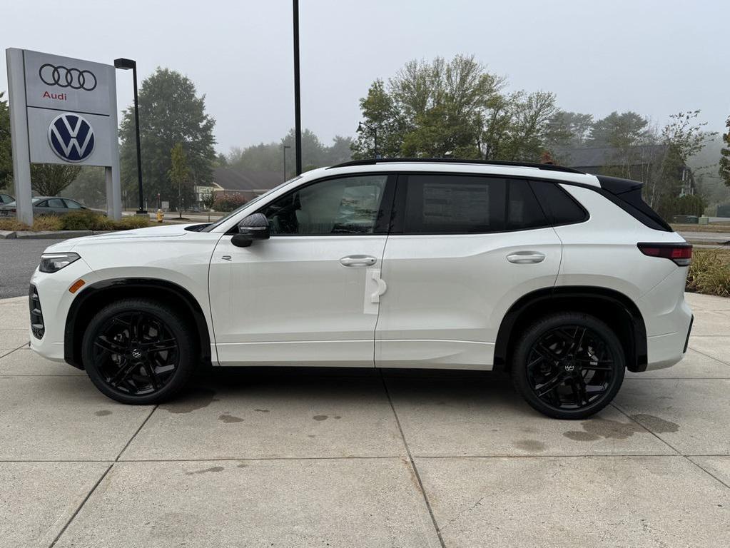 new 2025 Volkswagen Tiguan car, priced at $39,886