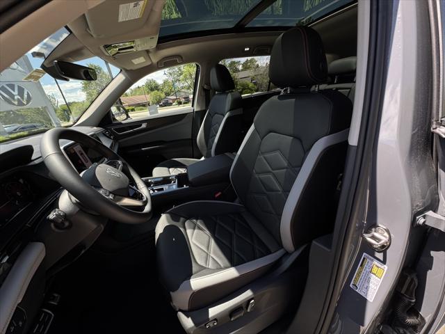 new 2025 Volkswagen Atlas car, priced at $49,876