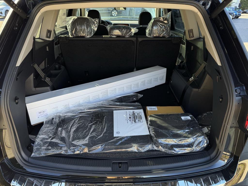 new 2025 Volkswagen Atlas car, priced at $49,771