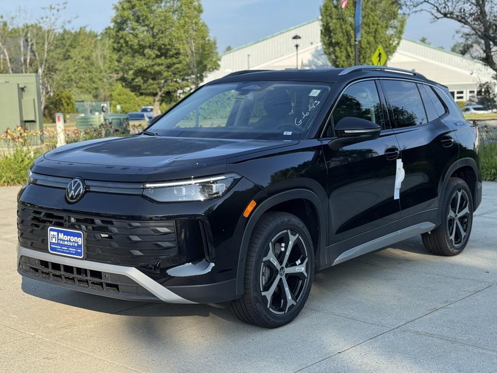 new 2025 Volkswagen Tiguan car, priced at $36,826