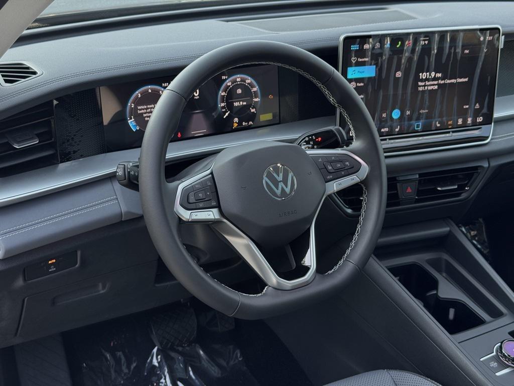new 2025 Volkswagen Tiguan car, priced at $36,826