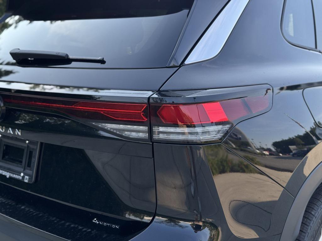 new 2025 Volkswagen Tiguan car, priced at $36,826