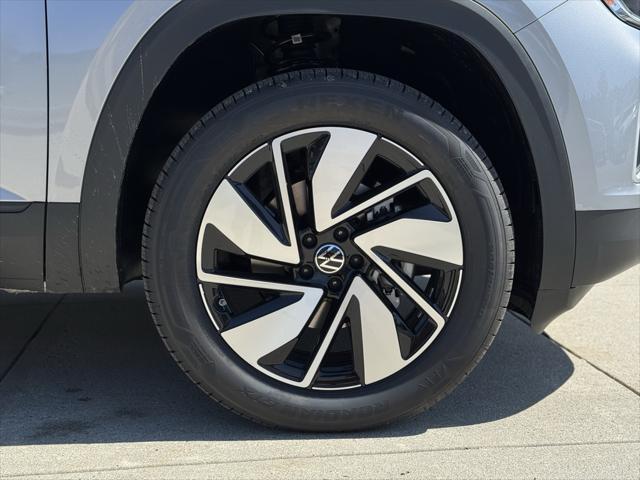 new 2025 Volkswagen Atlas car, priced at $47,927