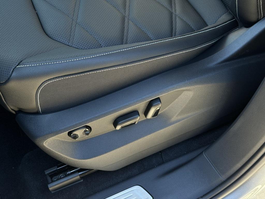 new 2026 Volkswagen Atlas car, priced at $48,215