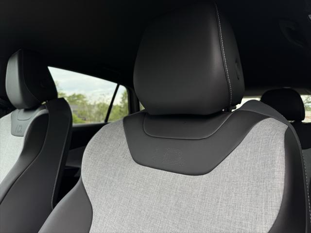 new 2025 Volkswagen ID.4 car, priced at $51,186