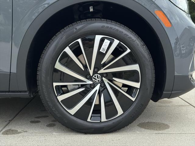 new 2025 Volkswagen ID.4 car, priced at $51,186