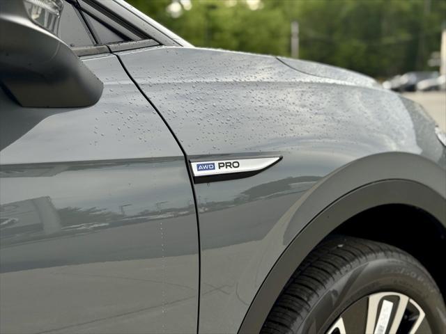 new 2025 Volkswagen ID.4 car, priced at $51,186