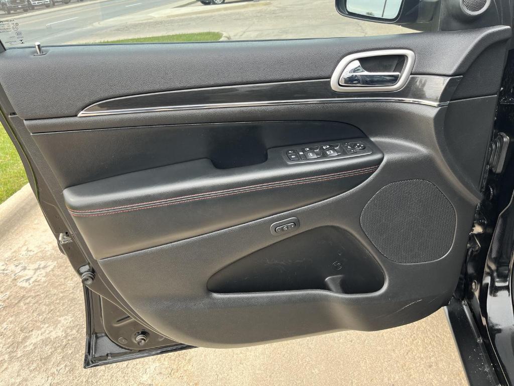 used 2018 Jeep Grand Cherokee car, priced at $16,000