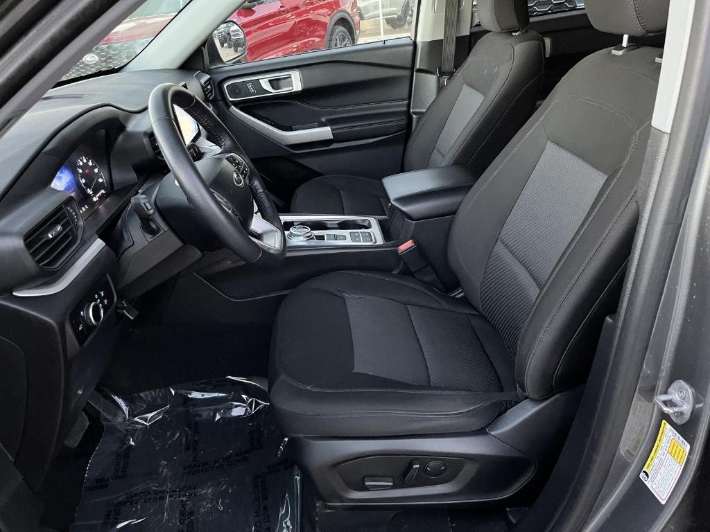 used 2023 Ford Explorer car, priced at $31,000