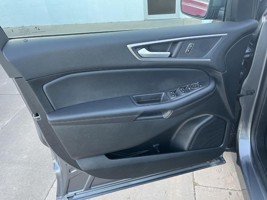 used 2024 Ford Edge car, priced at $30,000