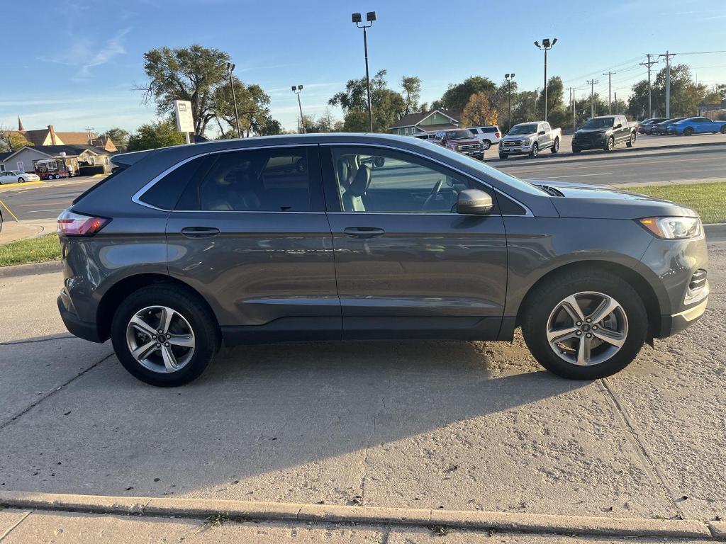 used 2024 Ford Edge car, priced at $30,000
