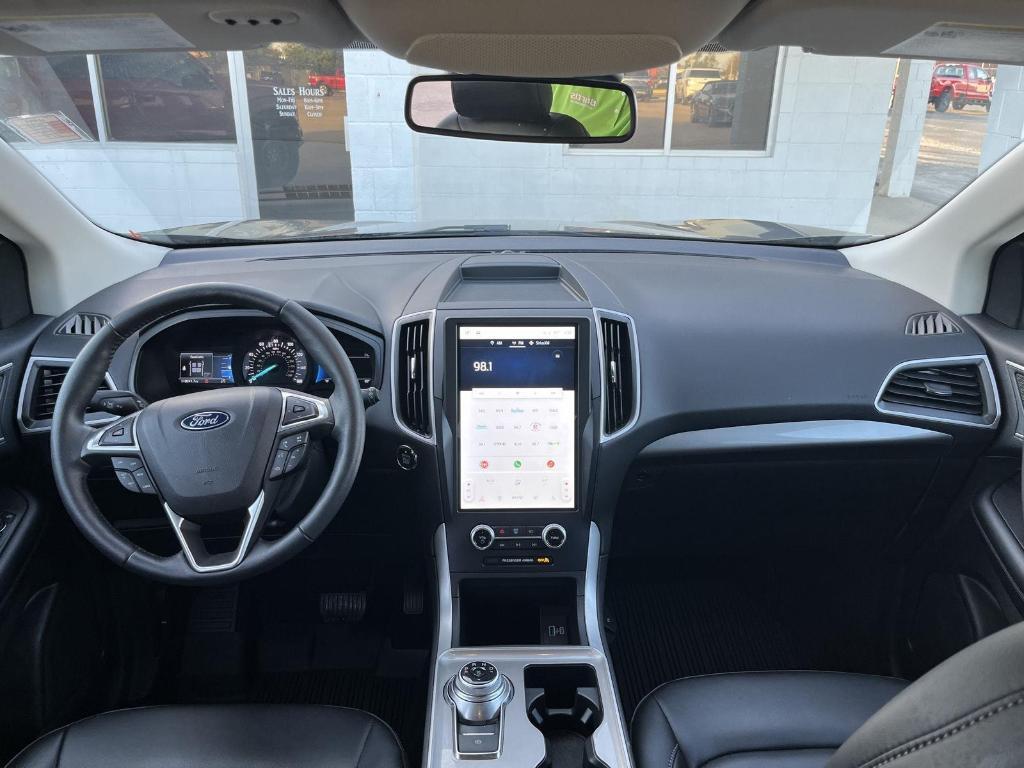 used 2024 Ford Edge car, priced at $30,000