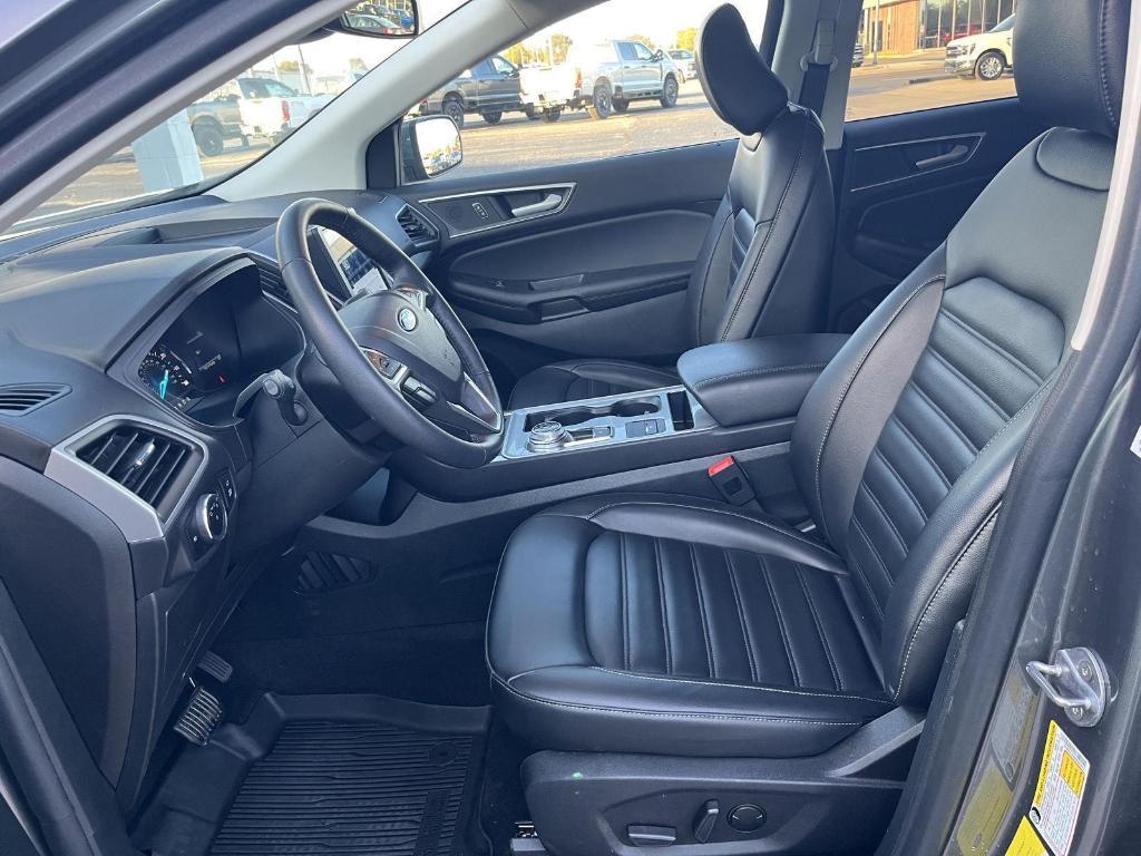 used 2024 Ford Edge car, priced at $30,000
