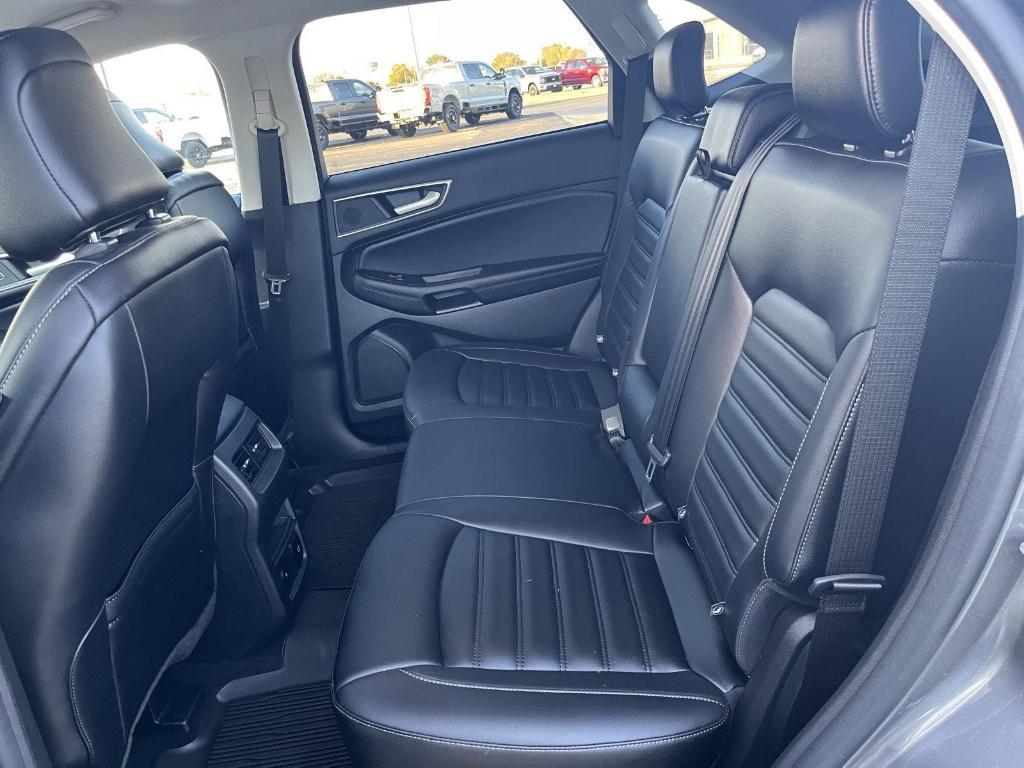 used 2024 Ford Edge car, priced at $30,000