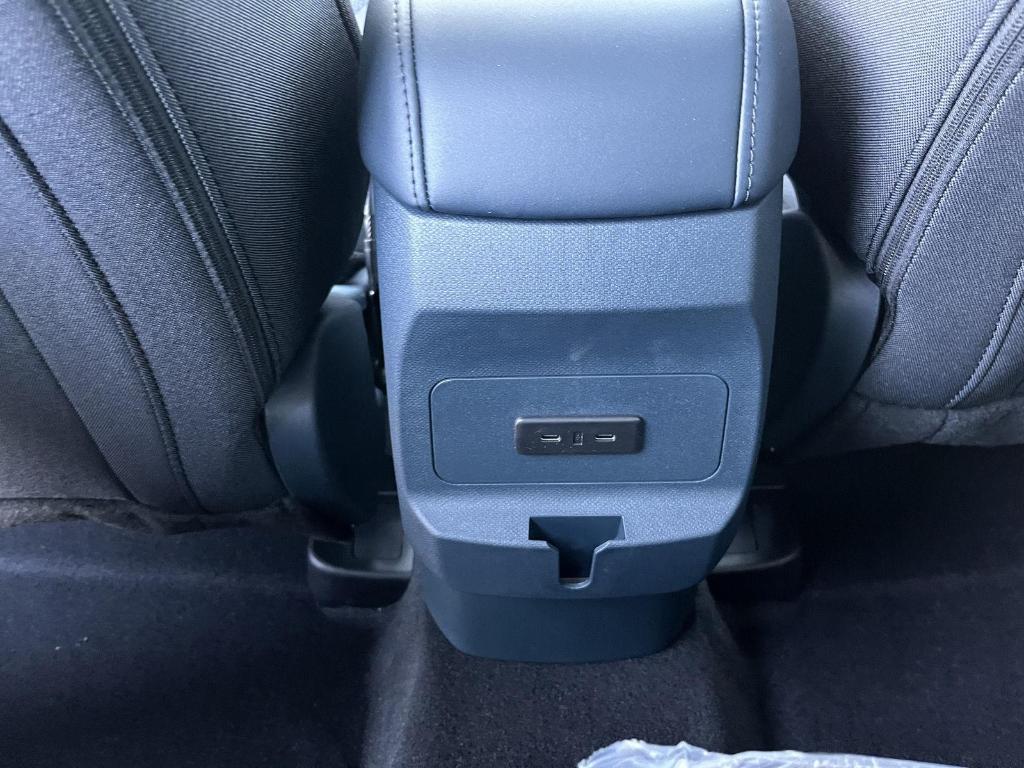 new 2025 Ford Maverick car