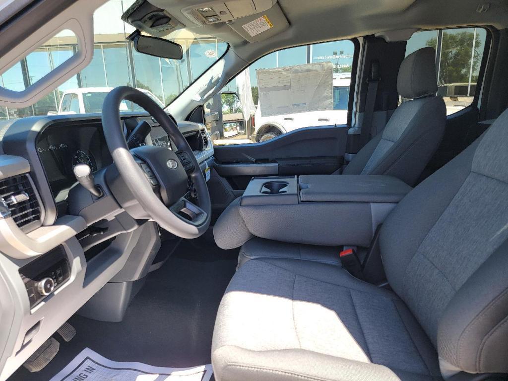 new 2025 Ford F-250 car, priced at $68,574