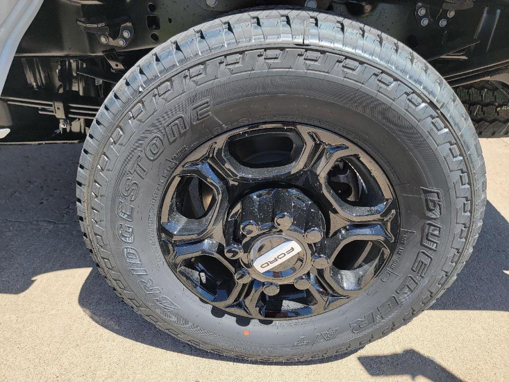 new 2025 Ford F-250 car, priced at $68,574
