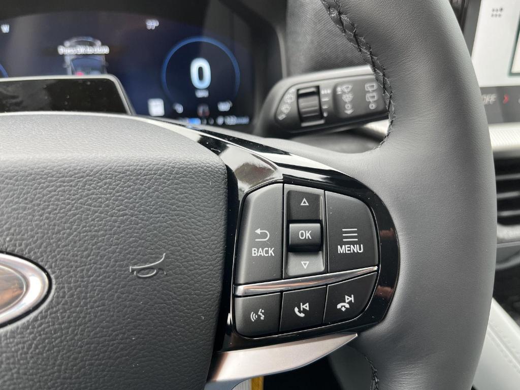 new 2025 Ford Explorer car, priced at $59,365