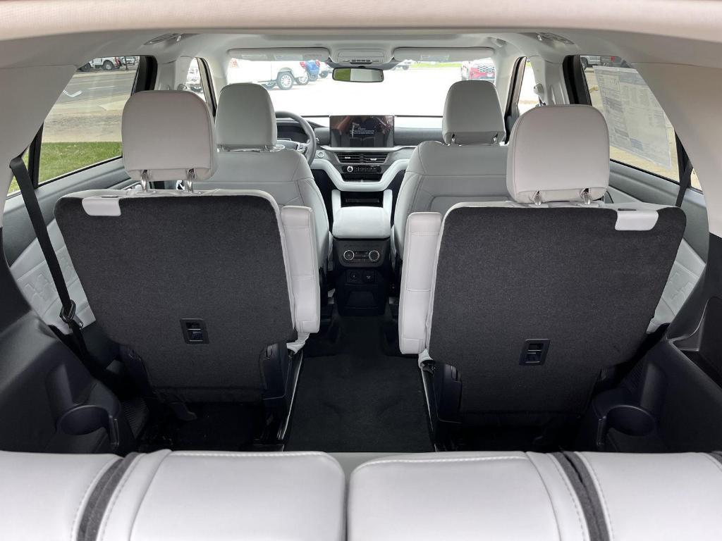 new 2025 Ford Explorer car, priced at $59,365