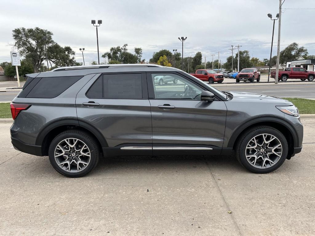 new 2025 Ford Explorer car, priced at $59,365