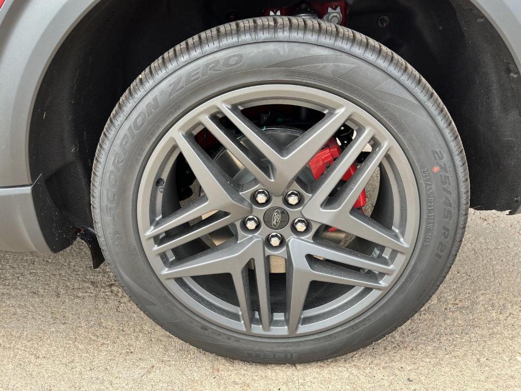 new 2025 Ford Explorer car, priced at $52,274