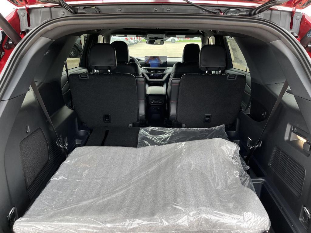 new 2025 Ford Explorer car, priced at $52,274