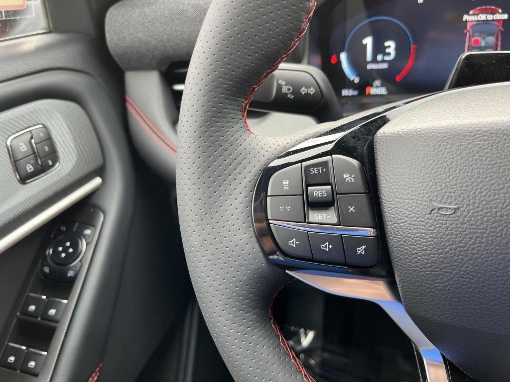 new 2025 Ford Explorer car, priced at $52,274