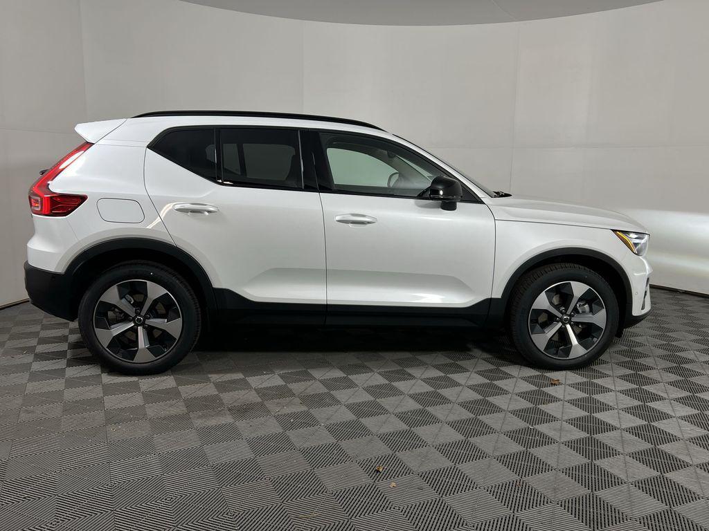 new 2026 Volvo XC40 car, priced at $49,945