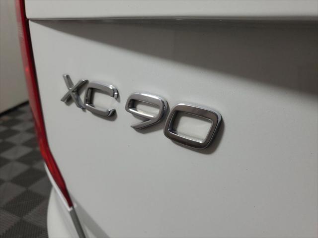 used 2021 Volvo XC90 Recharge Plug-In Hybrid car, priced at $37,900