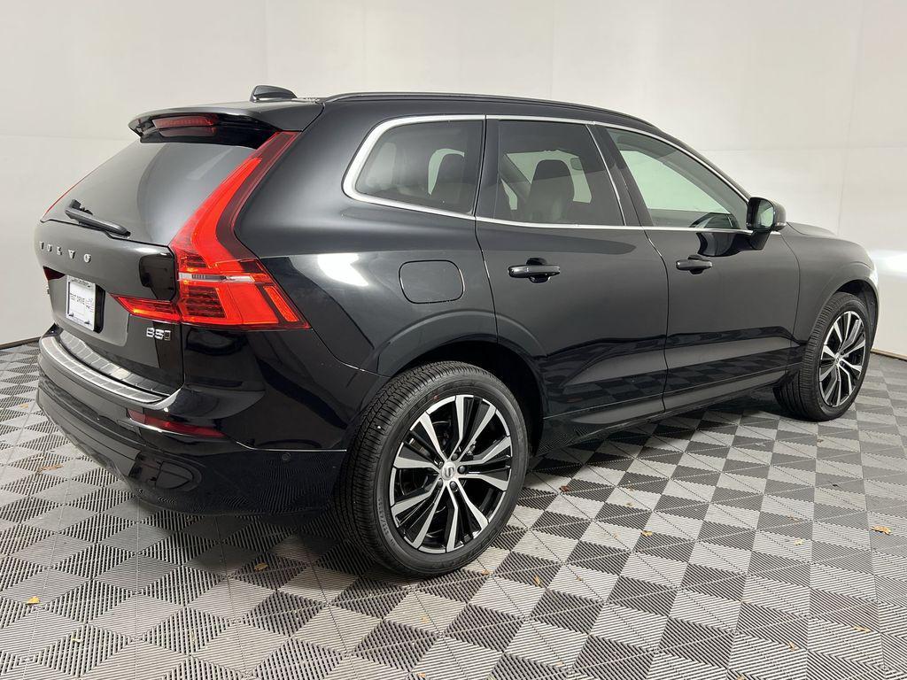 used 2022 Volvo XC60 car, priced at $29,994