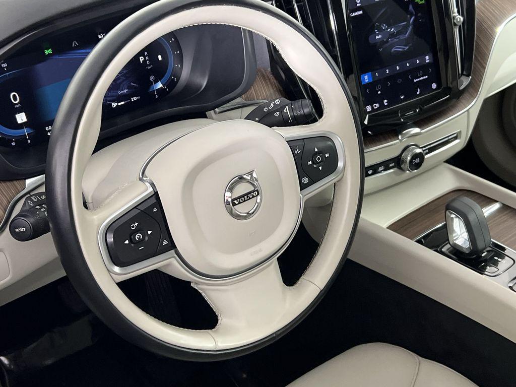 used 2022 Volvo XC60 car, priced at $29,994