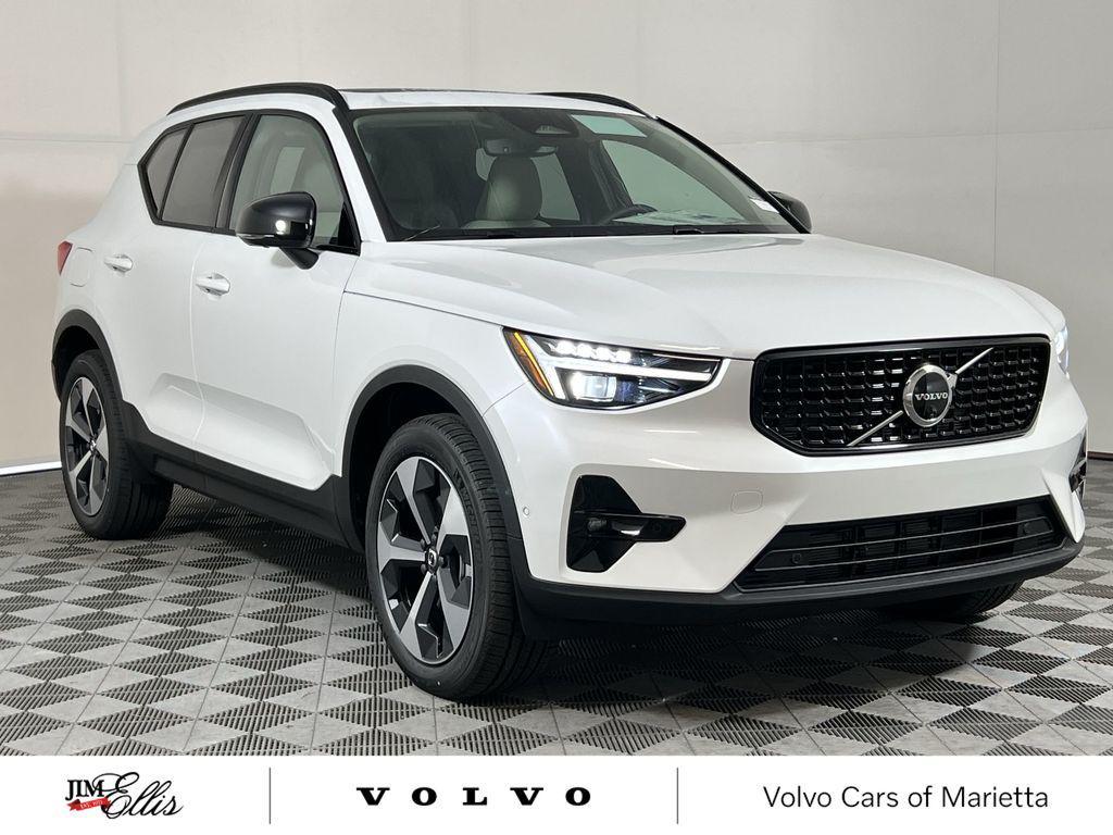 new 2026 Volvo XC40 car