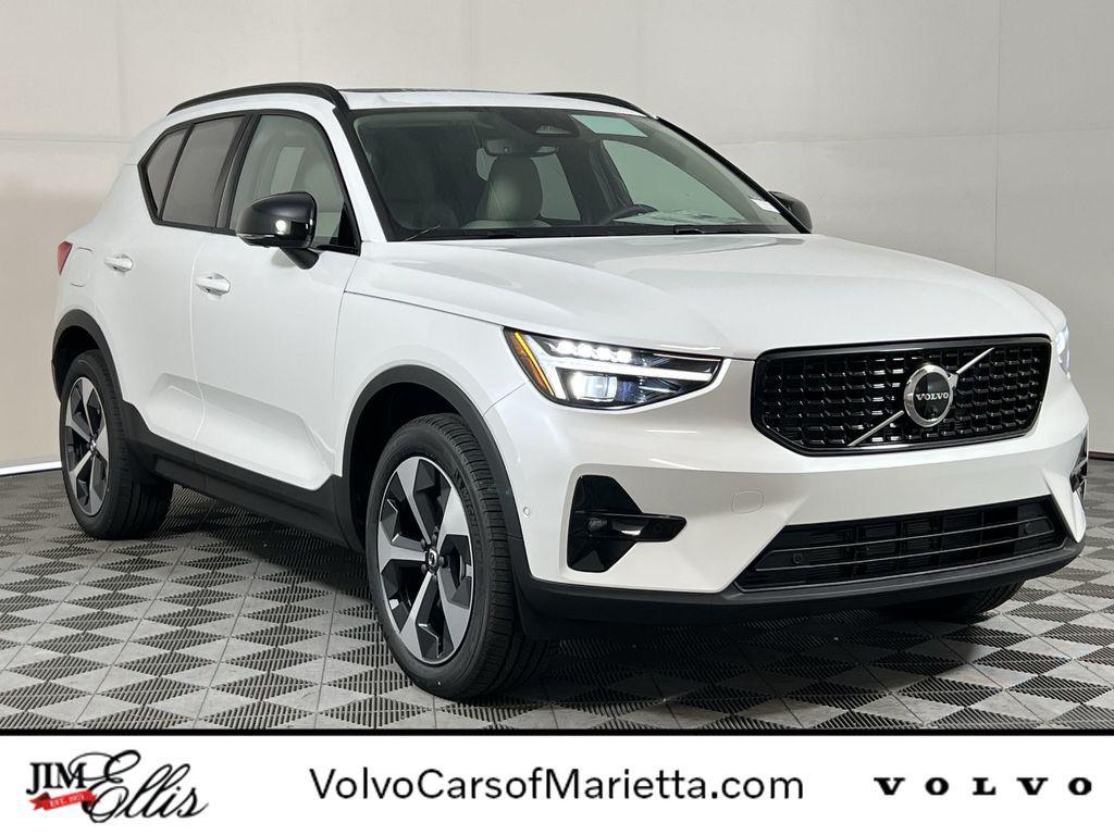 new 2026 Volvo XC40 car
