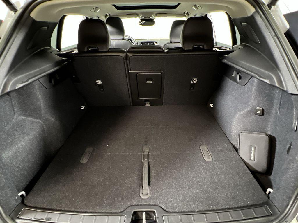 used 2023 Volvo XC40 car, priced at $28,895