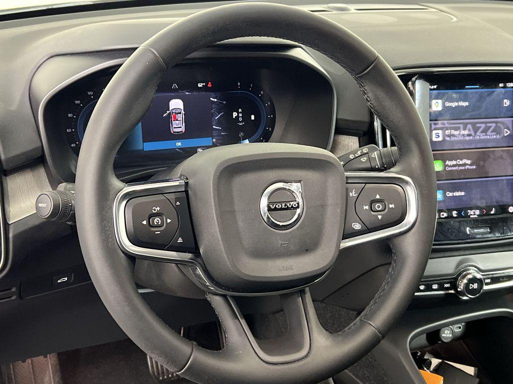used 2023 Volvo XC40 car, priced at $28,895