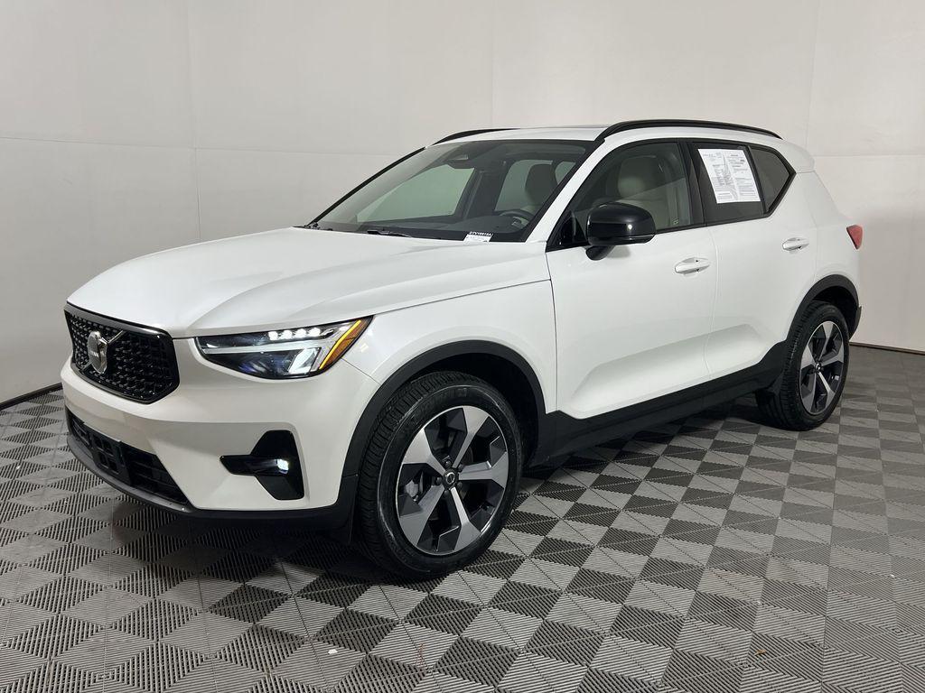 used 2023 Volvo XC40 car, priced at $33,987