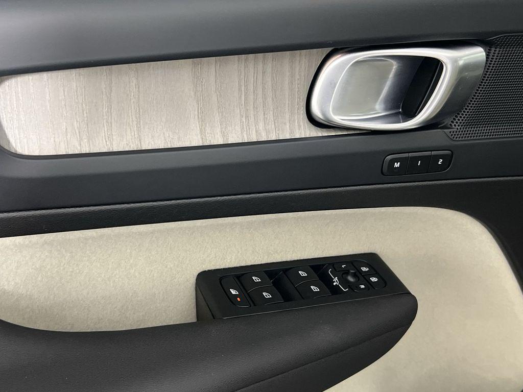 used 2023 Volvo XC40 car, priced at $33,987