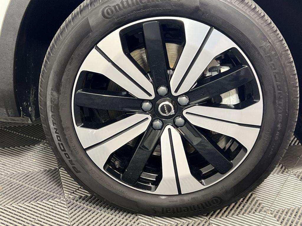 used 2023 Volvo XC40 Recharge Pure Electric car, priced at $26,879