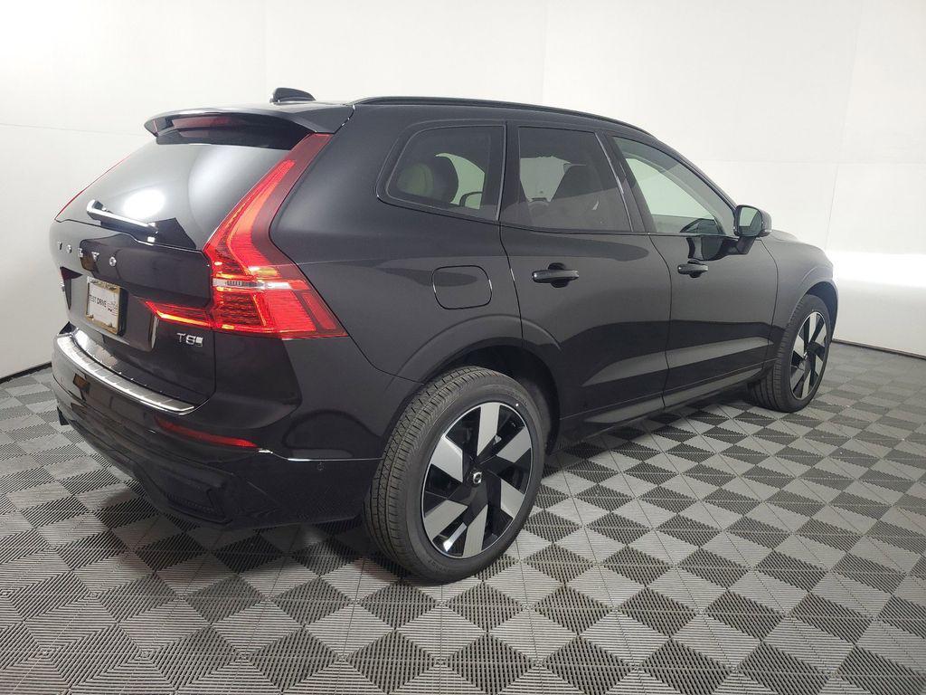 new 2025 Volvo XC60 Plug-In Hybrid car, priced at $57,959