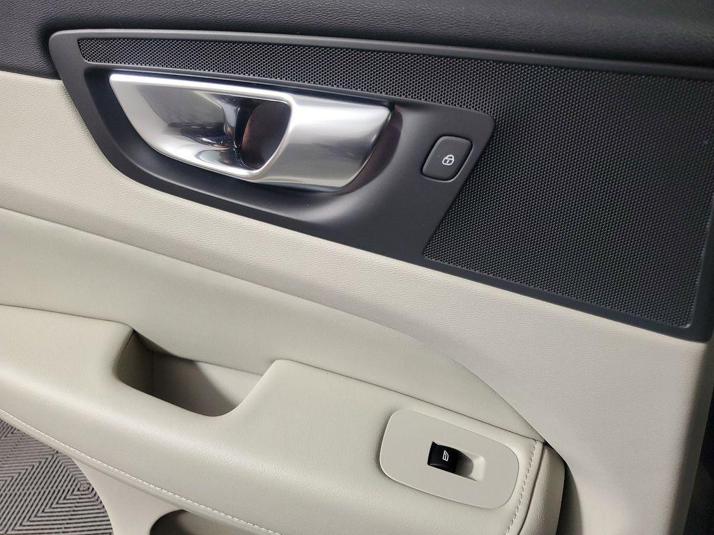 new 2025 Volvo XC60 Plug-In Hybrid car, priced at $57,959