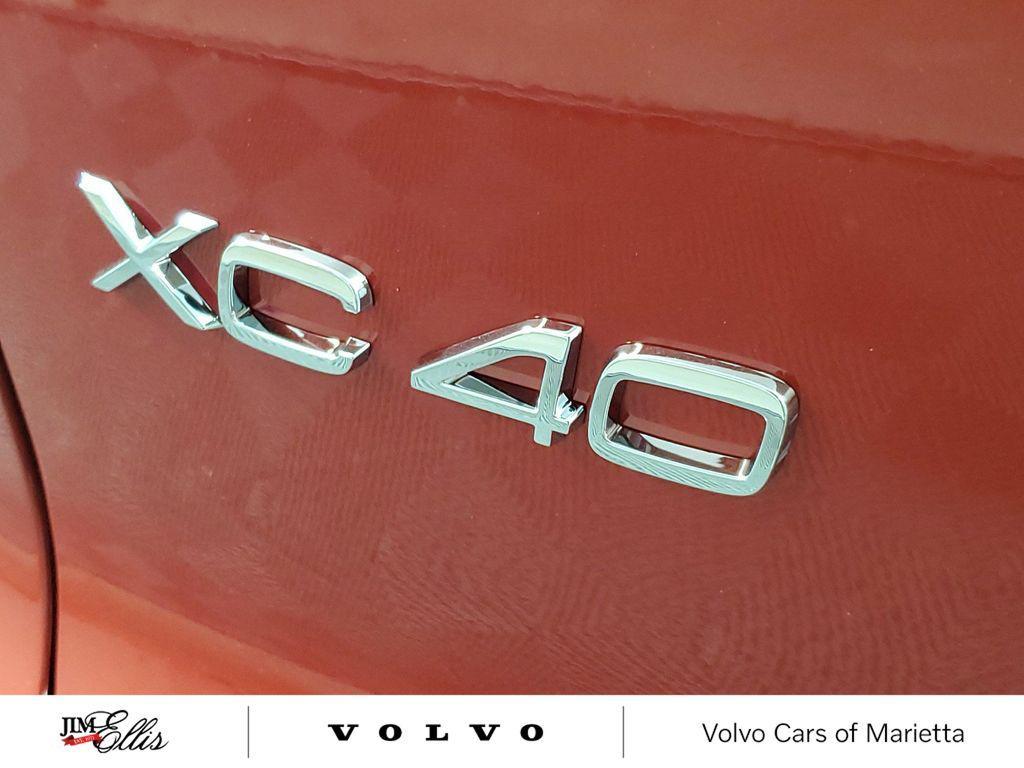 new 2025 Volvo XC40 car, priced at $43,358