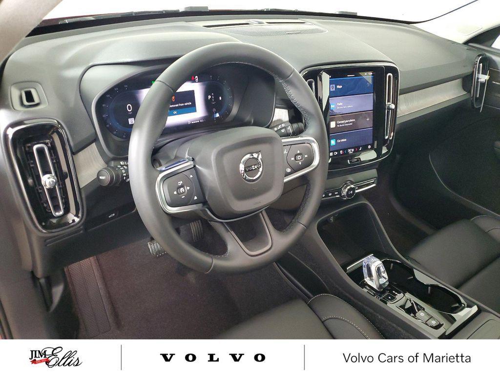 new 2025 Volvo XC40 car, priced at $43,358