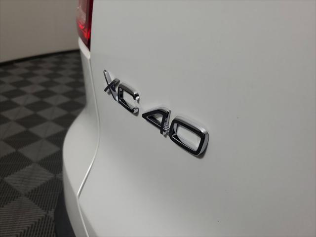 new 2025 Volvo XC40 car, priced at $50,565