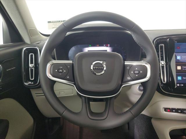 new 2025 Volvo XC40 car, priced at $50,565